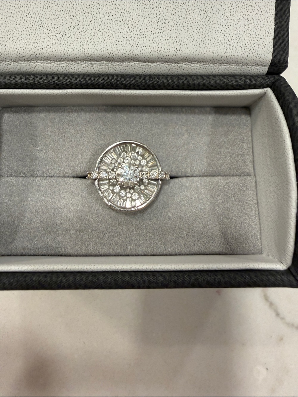 Pleve 18k White Gold Diamond Opus Ring
